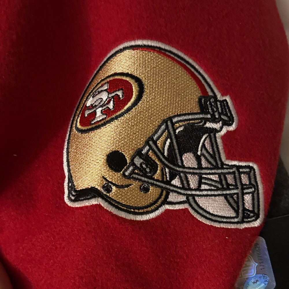 Team Apparel San Francisco 49ers Gray and Red Varsity Jacket - Picture 5 of 8